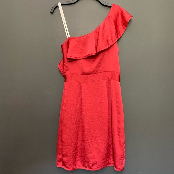 BCBGeneration Ruffle One Shoulder Dress - Picture 5 of 8